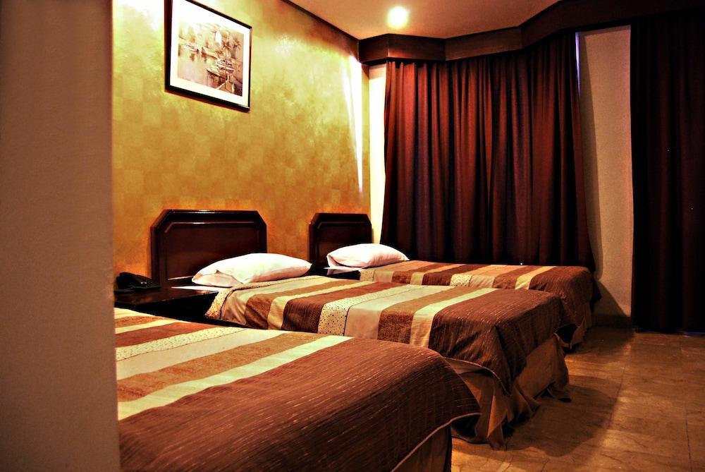 Super Oyo Townhouse 1 Hotel Salemba Jakarta Eksteriør bilde