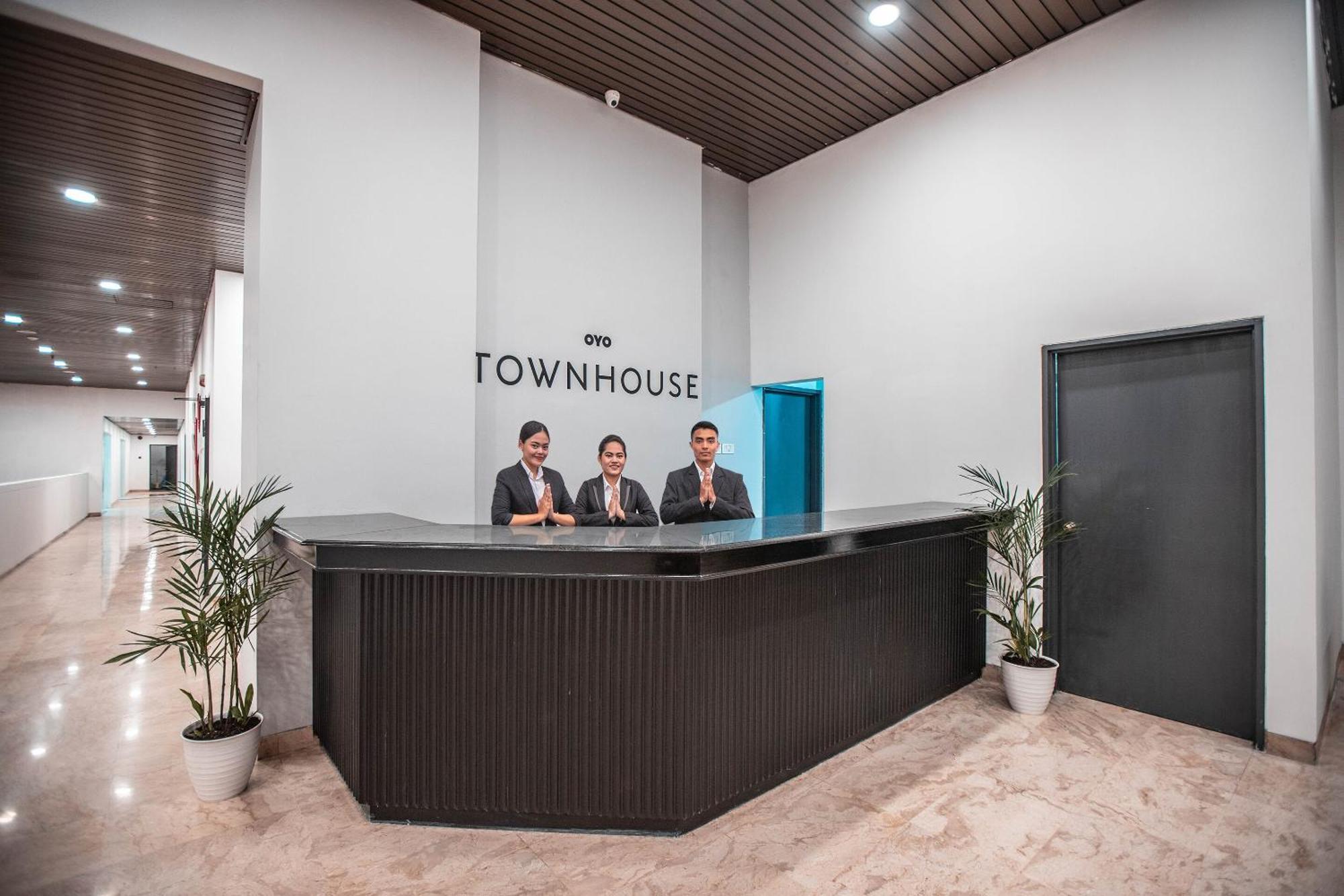 Super Oyo Townhouse 1 Hotel Salemba Jakarta Eksteriør bilde
