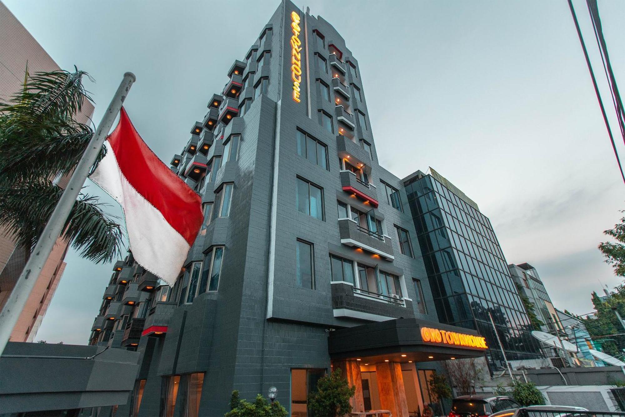 Super Oyo Townhouse 1 Hotel Salemba Jakarta Eksteriør bilde