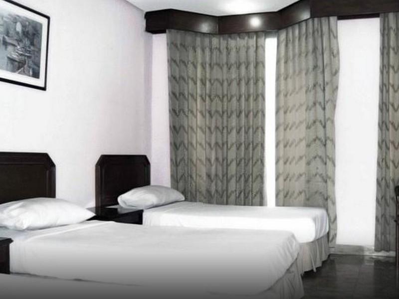 Super Oyo Townhouse 1 Hotel Salemba Jakarta Eksteriør bilde