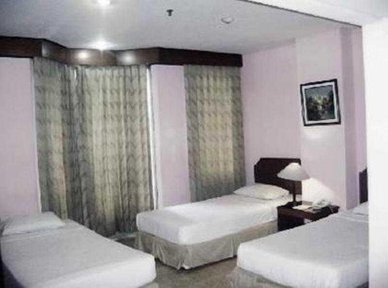Super Oyo Townhouse 1 Hotel Salemba Jakarta Eksteriør bilde