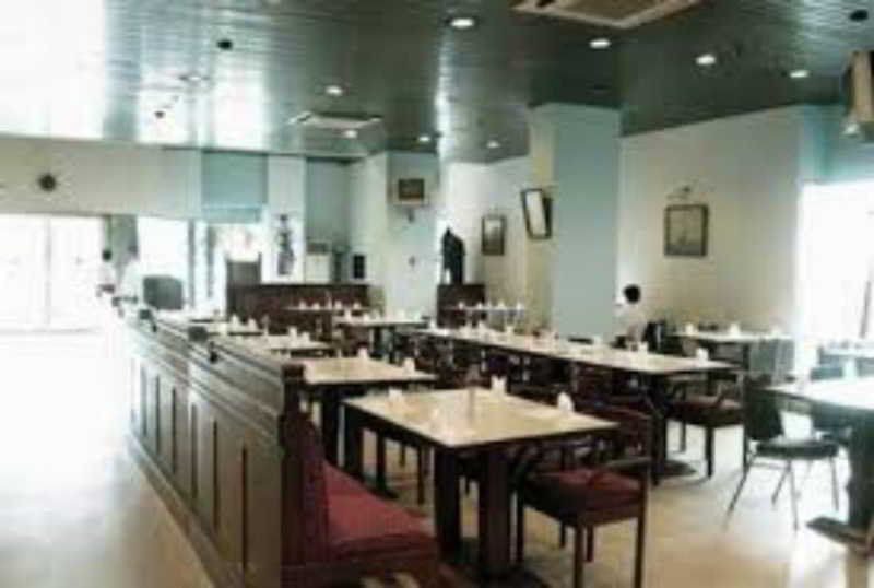 Super Oyo Townhouse 1 Hotel Salemba Jakarta Eksteriør bilde