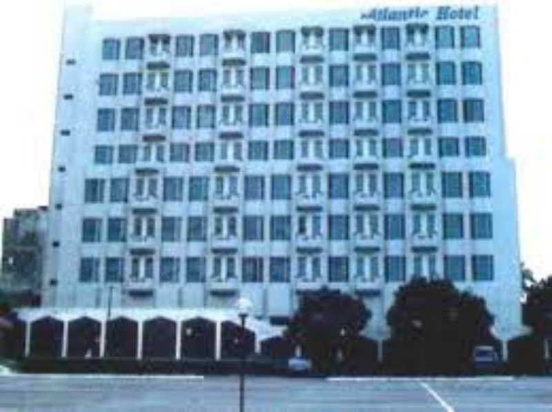 Super Oyo Townhouse 1 Hotel Salemba Jakarta Eksteriør bilde